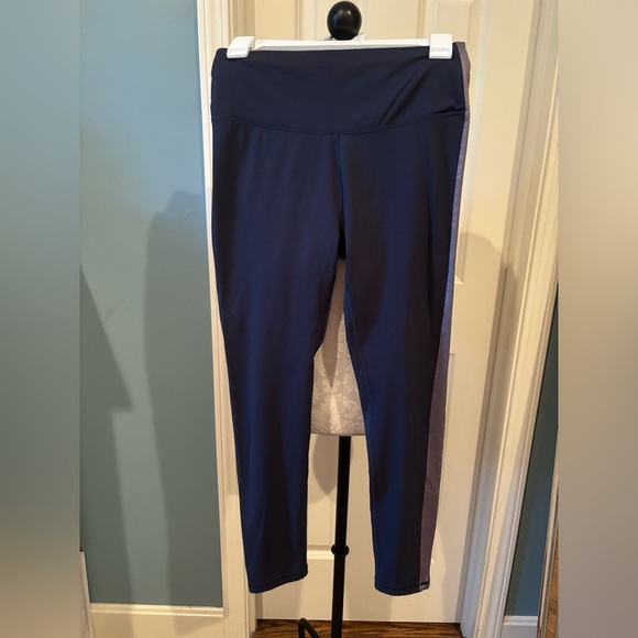Calia Leggings - Picture 5 of 10